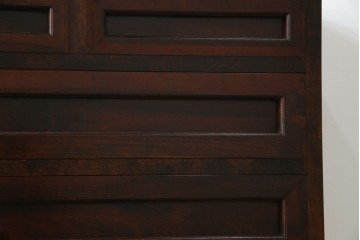 中古　民芸家具　高山式　シックな色合いが和モダンなお部屋にもぴったりなチェスト　(R-053623)