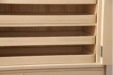 中古　伝統工芸品　桑材のワンポイントがおしゃれな加茂総桐箪笥(胴丸、総桐たんす、着物箪笥、引き出し、バラ売り可能)(R-053662)