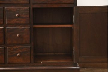 中古　松本民芸家具　洗練された佇まいのC型食器棚(飾り棚、収納棚、キャビネット、カップボード)(定価約93万円)(R-053665)
