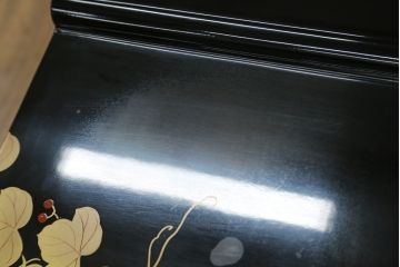 中古　美品　輪島塗り　繊細な色づかいが美しい蒔絵入りの文机(定価約60万円)(座机、ローテーブル、センターテーブル)(R-053693)
