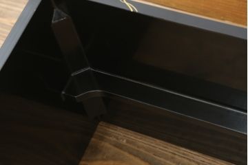中古　美品　輪島塗り　繊細な色づかいが美しい蒔絵入りの文机(定価約60万円)(座机、ローテーブル、センターテーブル)(R-053693)