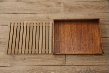中古　美品　岩谷堂箪笥　No.96　雪国　格子戸が魅力的な茶箪笥(定価約62万円)(食器棚、茶棚、茶タンス、収納棚)(R-053696)