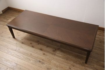 中古　美品　カリモク家具　domani(ドマーニ)　QUEENS　LIFE(クイーンズライフ)　クラシカルな佇まいが美しいセンターテーブル(定価約19万円)(ローテーブル、コンソールテーブル)(R-053719)