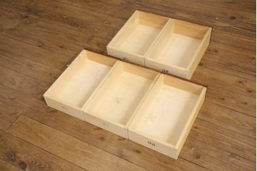 中古　美品　九州民芸家具　カバ材　コンパクトさが魅力的な折り畳み天板デスク(机、在宅ワーク、在宅用テーブル、作業台、サイドチェスト)(R-053765)