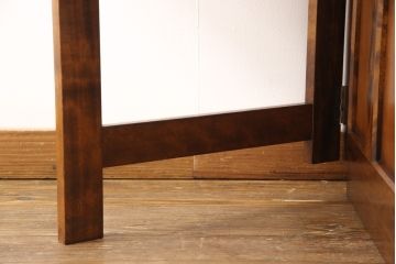中古　美品　九州民芸家具　カバ材　コンパクトさが魅力的な折り畳み天板デスク(机、在宅ワーク、在宅用テーブル、作業台、サイドチェスト)(R-053765)