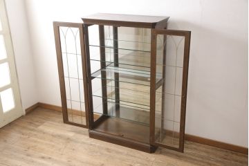 中古　美品　カリモク家具(karimoku)　domani(ドマーニ)　QUEENS　LIFE(クイーンズライフ)　洗練されたデザインが美しいキュリオケース(定価約40万円)(飾り棚、ガラスケース、ショーケース、キャビネット)(R-053766)