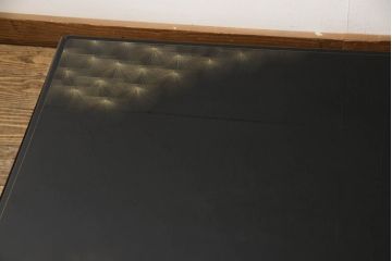 中古　輪島塗り　沈金師　福光満穂作　ガラス天板付き　繊細な図柄が美しい座卓(ローテーブル、センターテーブル)(定価約135万円)(R-053770)