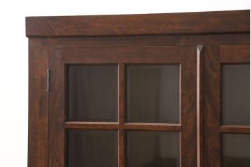 中古　美品　松本民芸家具　選べる!脚付きリメイク・台輪製作　シックな色合いが落ち着いた雰囲気を醸し出す収納棚(本棚、戸棚、キャビネット、サイドボード)(R-053797)