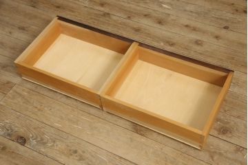 中古　美品　松本民芸家具　天板リメイク　シックな色合いが落ち着いた雰囲気を醸し出すサイドボード(戸棚、収納棚、キャビネット)(R-053798)