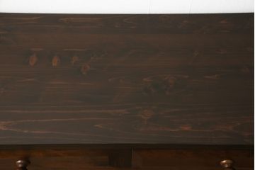 中古　美品　松本民芸家具　天板リメイク　シックな色合いが落ち着いた雰囲気を醸し出すサイドボード(戸棚、収納棚、キャビネット)(R-053798)