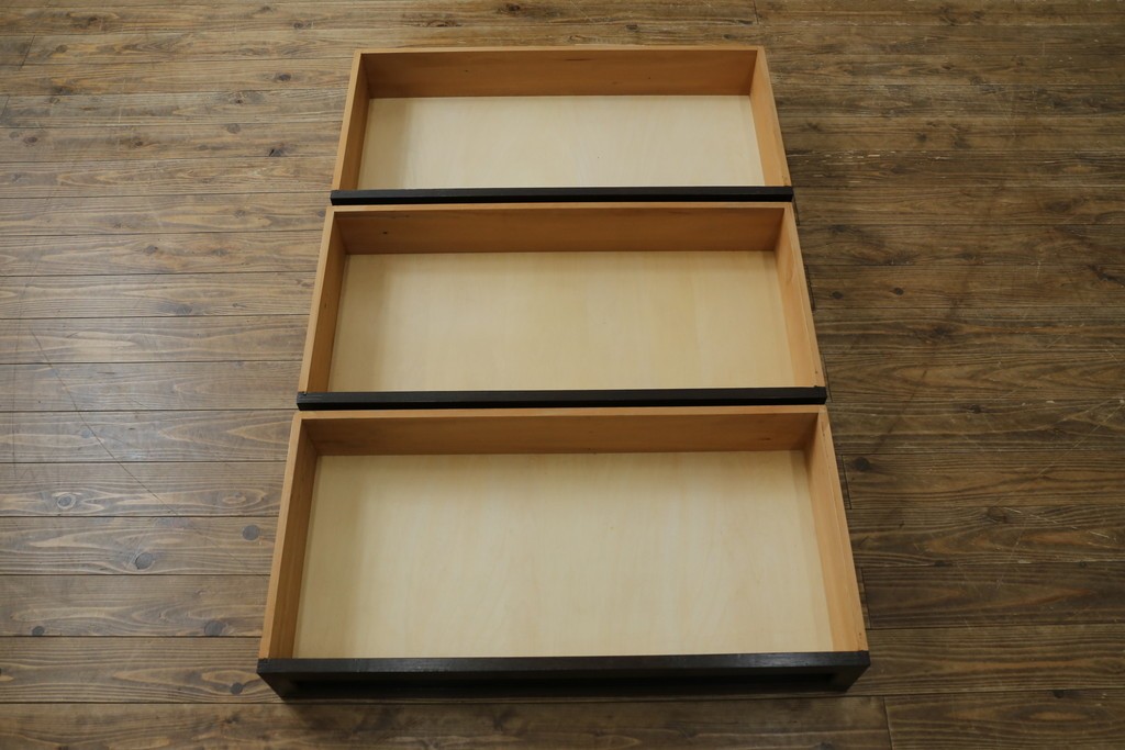 中古　民芸家具　シンプルなデザインで取り入れやすい!高山式チェスト　(R-053800)