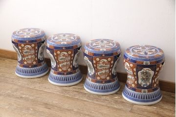 中古　美品　有田焼(伊万里焼)　細やかな絵柄と鮮やかな色づかいが美しいテーブル&イスセット(定価約150万円)(ラウンドテーブル、チェア、椅子)(R-053813)