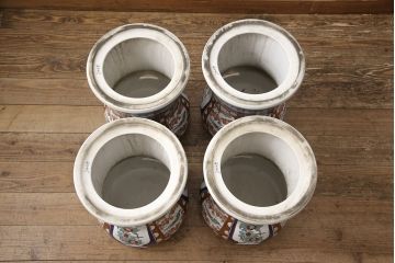 中古　美品　有田焼(伊万里焼)　細やかな絵柄と鮮やかな色づかいが美しいテーブル&イスセット(定価約150万円)(ラウンドテーブル、チェア、椅子)(R-053813)