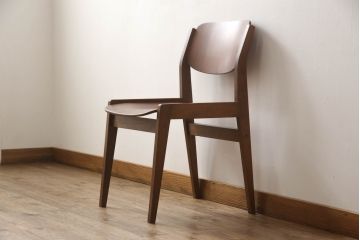 ジャパンビンテージ　チーク材　シンプルなデザインとシックな色合いが魅力的なチェア(板座チェア、ダイニングチェア、椅子、ヴィンテージ)(R-053814)