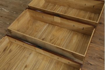 和製アンティーク　超美品　上手物　特注金具　漆のきれいな総桐米沢箪笥(和たんす、チェスト、引き出し、衣装箪笥)(R-053828)