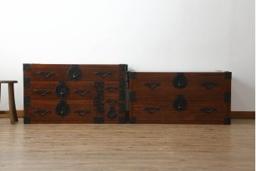 和製アンティーク　超美品　上手物　特注金具　漆のきれいな総桐米沢箪笥(和たんす、チェスト、引き出し、衣装箪笥)(R-053828)