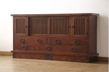 中古　美品　伝統民芸家具　迫力のある杢目が魅力的な岩谷堂箪笥サイドボード(引き出し、収納棚、キャビネット)(R-053839)