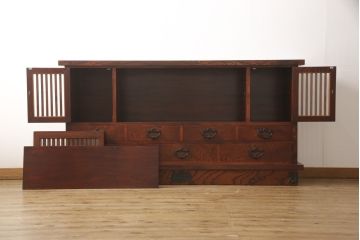中古　美品　伝統民芸家具　迫力のある杢目が魅力的な岩谷堂箪笥サイドボード(引き出し、収納棚、キャビネット)(R-053839)