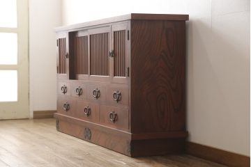中古　美品　伝統民芸家具　迫力のある杢目が魅力的な岩谷堂箪笥サイドボード(引き出し、収納棚、キャビネット)(R-053839)