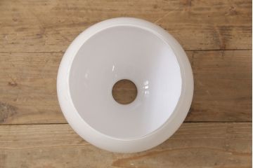 アンティーク照明　ころんとした丸いシェードが可愛らしい吊り下げ照明(天井照明、ペンダントライト、シェード、電笠)(R-053864)
