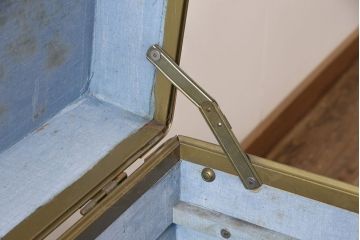 和製アンティーク　HEMISPHERE　置くだけで空間演出を盛り上げてくれる船トランク(トランクテーブル、センターテーブル、ローテーブル)(R-053872)