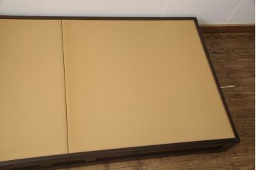 中古　絶版品　SIMMONS(シモンズ)社　民芸家具調のデザインが魅力的なベッドフレーム(シングルサイズ)(R-053880)