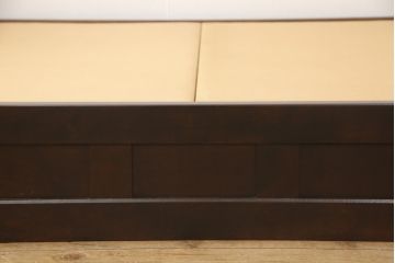 中古　絶版品　SIMMONS(シモンズ)社　民芸家具調のデザインが魅力的なベッドフレーム(シングルサイズ)(R-053880)
