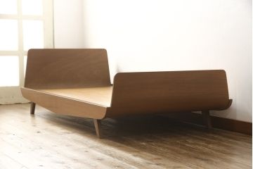 ジャパンビンテージ　希少!北欧デザインのベッドフレーム(シングルサイズ、ヴィンテージ)(R-053890)