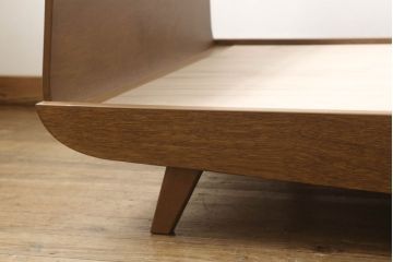 ジャパンビンテージ　希少!北欧デザインのベッドフレーム(シングルサイズ、ヴィンテージ)(R-053891)