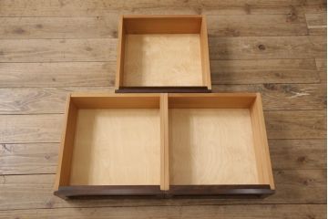 中古　超美品　松本民芸家具　特注品　高山デザイン　落ち着きのある佇まいが魅力的な水屋箪笥(食器棚、戸棚、収納棚、キャビネット)(R-053899)