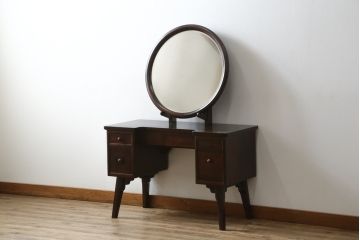 中古　美品　松本民芸家具　西洋アンティークのような雰囲気を感じさせる、丸型一面鏡のドレッサー(鏡台、ミラー)(定価約43万円)(R-053900)