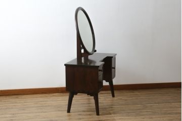 中古　美品　松本民芸家具　西洋アンティークのような雰囲気を感じさせる、丸型一面鏡のドレッサー(鏡台、ミラー)(定価約43万円)(R-053900)