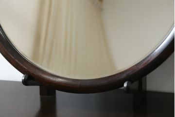 中古　美品　松本民芸家具　西洋アンティークのような雰囲気を感じさせる、丸型一面鏡のドレッサー(鏡台、ミラー)(定価約43万円)(R-053900)