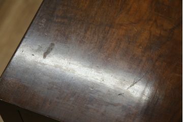 イギリスアンティーク　バーズアイが特徴的なサイドキャビネット(サイドボード、収納棚、戸棚)(R-053901)