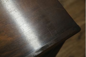 イギリスアンティーク　バーズアイが特徴的なサイドキャビネット(サイドボード、収納棚、戸棚)(R-053901)