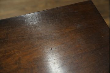 イギリスアンティーク　バーズアイが特徴的なサイドキャビネット(サイドボード、収納棚、戸棚)(R-053901)