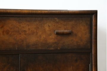 イギリスアンティーク　バーズアイが特徴的なサイドキャビネット(サイドボード、収納棚、戸棚)(R-053901)