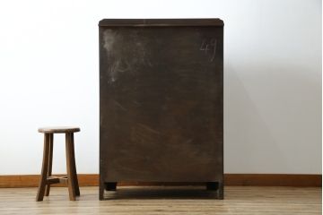 イギリスアンティーク　バーズアイが特徴的なサイドキャビネット(サイドボード、収納棚、戸棚)(R-053901)