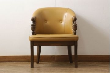 中古　超美品　特注品　横浜ダニエル(daniel)取り扱い　三越家具　カントリーハウス　本革張り　クラシカルで温かみのある空間を演出するアームチェア(ラウンジチェア、椅子)(定価約20万円以上)(R-053904)