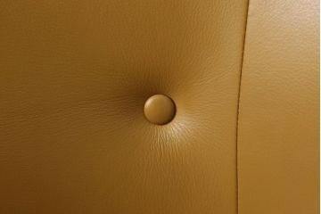 中古　超美品　特注品　横浜ダニエル(daniel)取り扱い　三越家具　カントリーハウス　本革張り　クラシカルで温かみのある空間を演出するアームチェア(ラウンジチェア、椅子)(定価約20万円以上)(R-053904)