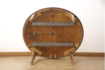 ヴィンテージ家具　DREXEL HERITAGE(ドレクセルヘリテイジ)　TRYON MANOR(トライオンメナー)　天板のデザインがおしゃれ!気品ある佇まいのダイニングテーブル(エクステンションテーブル、伸長式、ビンテージ)(R-053911)