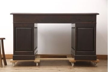中古　松本民芸家具　シックな色合いが上品なM型両袖机(両袖デスク、ワークデスク、在宅ワーク、在宅用)(定価約72万円)(R-053912)