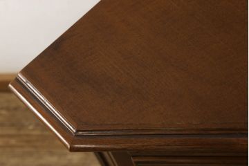 ヨーロッパビンテージ　スペイン輸入家具　ちょっとした隙間を有効活用できるコーナーキャビネット(収納棚、サイドボード、飾り台、ヴィンテージ)(R-053929)