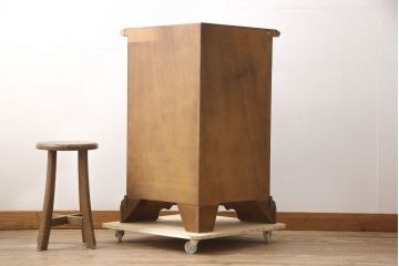 ヨーロッパビンテージ　スペイン輸入家具　ちょっとした隙間を有効活用できるコーナーキャビネット(収納棚、サイドボード、飾り台、ヴィンテージ)(R-053929)