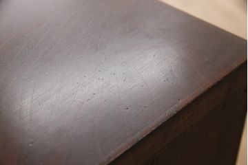 中古　美品　岩谷堂箪笥　凝ったデザインの金具が目を引く収納箪笥(和たんす、引き出し、チェスト)(R-053930)