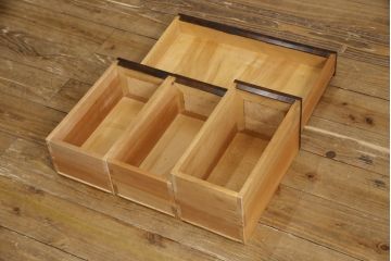 中古　美品　松本民芸家具　シックな色合いと直線的なデザインが美しい309型三面鏡(ドレッサー、鏡台)(R-053947)