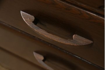 イギリスアンティーク　オーク材　ステンドグラス入り　木製の取っ手がかわいらしいサイドバイサイドキャビネット(ビューローブックケース、収納棚、戸棚)(R-053949)