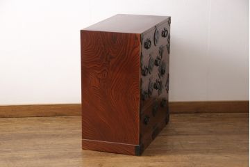 中古　美品　岩谷堂箪笥　迫力ある木目と重厚感ある金具が魅力的な小箪笥(収納箪笥、和たんす、引き出し、チェスト)(R-053954)