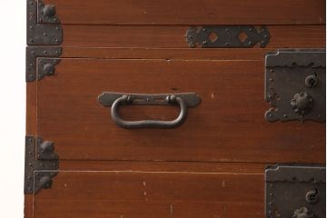 和製アンティーク　明治大正期　会津産　上手物!立派な金具が目を引く上質な造りの総桐箪笥(桐たんす、時代箪笥、ローボード、ローチェスト、引き出し)(R-053957)