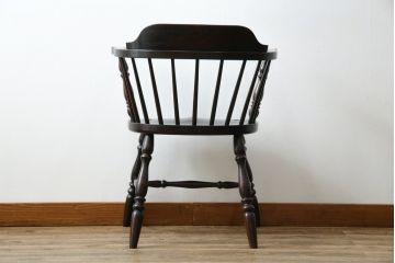 中古　松本民芸家具　#91型　落ち着きのある空間を演出するキャプテンチェア(アームチェア、板座チェア、椅子、ダイニングチェア)(R-053960)